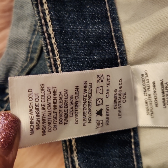 Levi's Vintage Shorty Short Jean Shorts - Picture 7 of 10